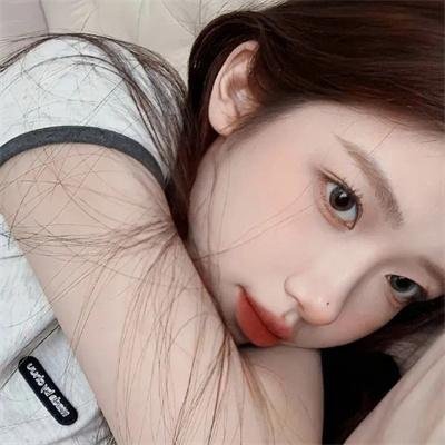 当红小花被曝深夜共进晚餐，前后半年私人会所画面流出